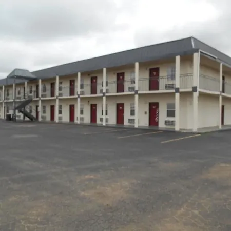 Knights Inn Midland-3