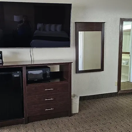 Baymont By Wyndham Midland Airport-2
