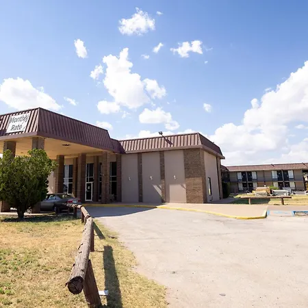 West Texas Inn & Suites With Kitchenette-3