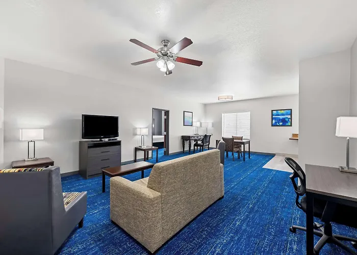 Best Western Palace Inn & Suites